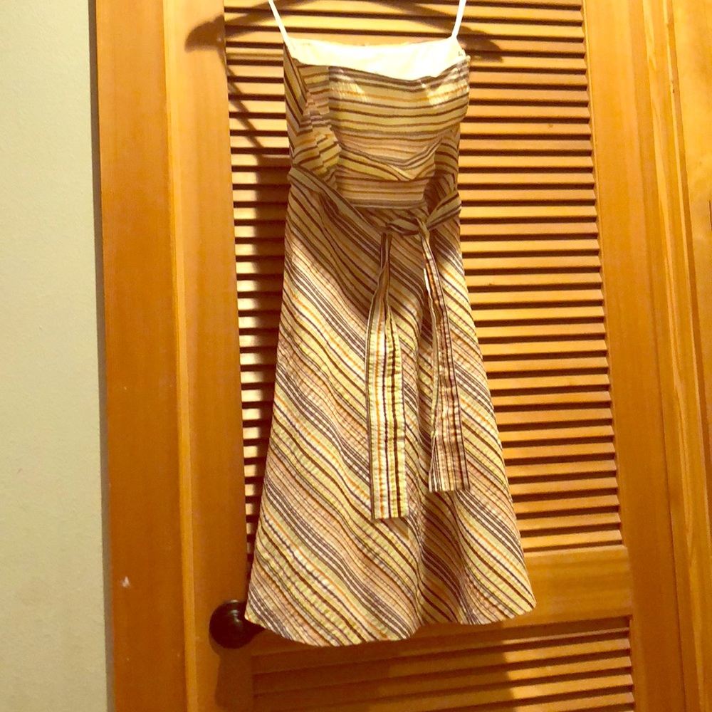 Nell Couture wired dress w button back!